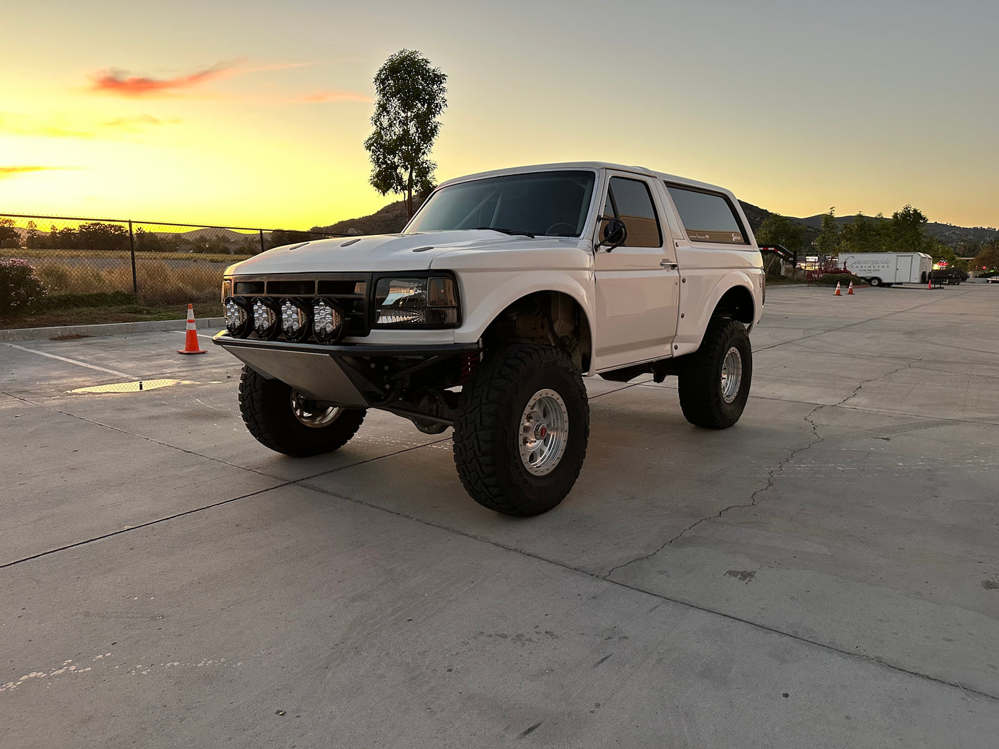 92-96 Ford Bronco Front Fenders